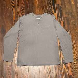 Columbia Men's Gray Long Sleeve Henley